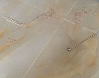 闵行瓷砖空鼓维修公司分享粘合剂选择不当在瓷砖铺贴过程中可能导致以下问题
